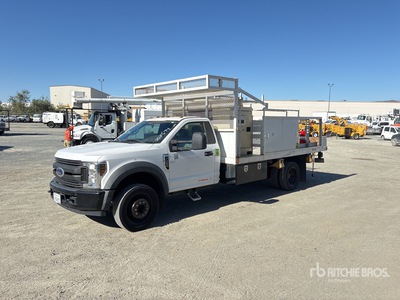 2019 Ford F-550 XL 4x2 Flatbed Truck