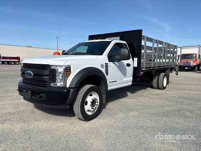 2019 Ford F-450 XL 4x2 Flatbed Truck