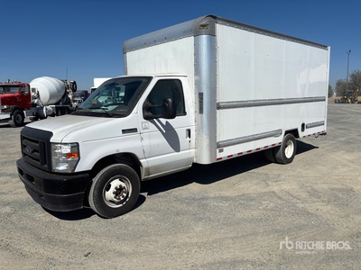 2021 Ford E350 4x2 Furgonetka