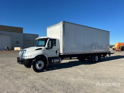 2020 International MV607 SBA 4x2 Furgonetka