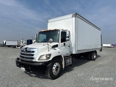 2019 Hino 268 4x2 Van Truck