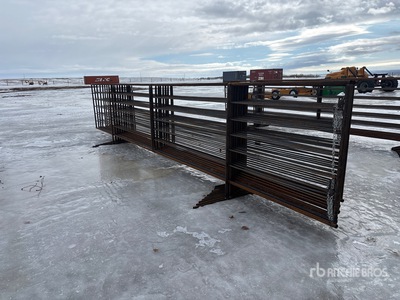 Quantity of (10) 24 ft Light Panneau pour bétail (Unused)