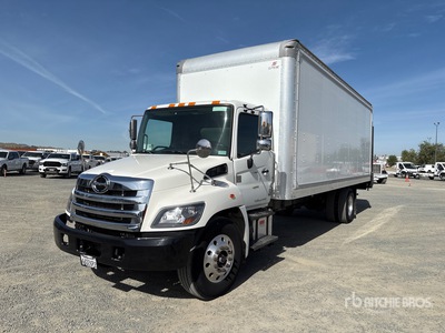 2019 Hino 268 4x2 Moving Van Truck