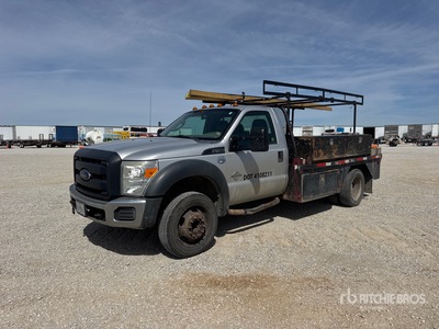 2014 Ford F-450 XL 4x2 Flatbed Truck