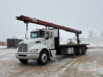 2015 Kenworth T370 6x4 Flatbed Truck w/Conveyor