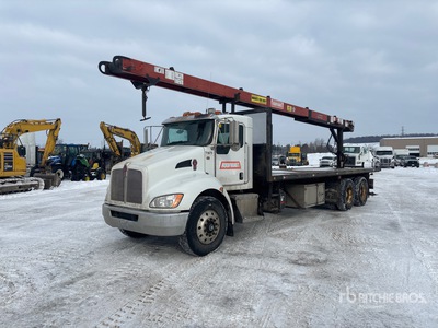 2015 Kenworth T370 6x4 Camion à plate-forme avec convoyeur