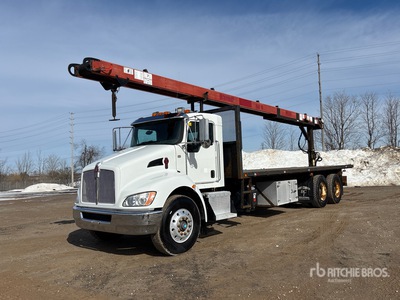 2015 Kenworth T370 6x4 Camion à plateforme avec convoyeur