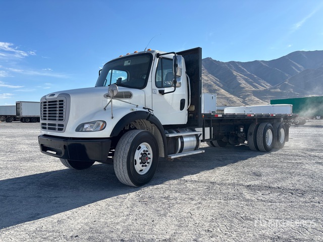 2016 Freightliner M211264S 6x4 Flatbed Truck