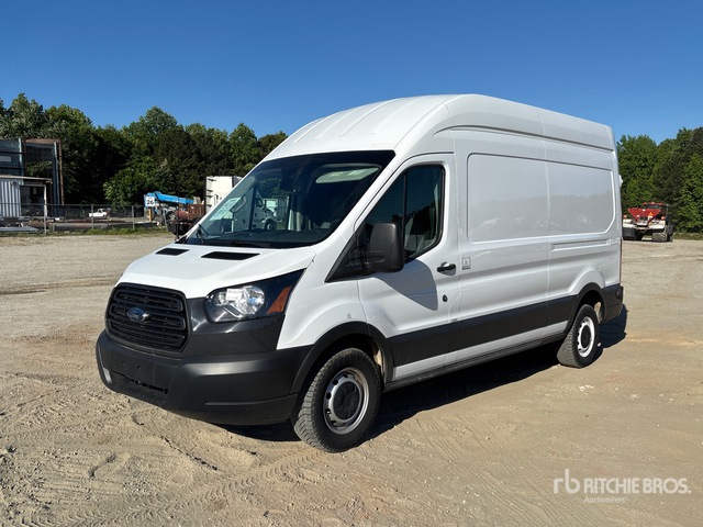 1FTYR2XM7KKA50608 2019 photo no. 1