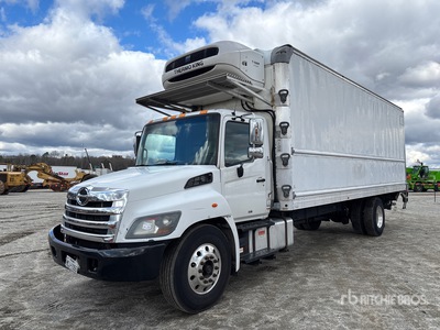 2020 Hino 338 4x2 Ciężarówka chłodnia