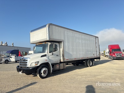 2018 Hino 268 4x2 Moving Van Truck