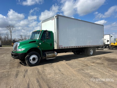 2019 International 4300 4x2 Camion fourgon
