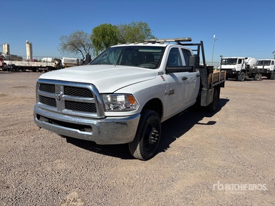 2018 Ram 3500 4x4 Crew Cab 平台トラック