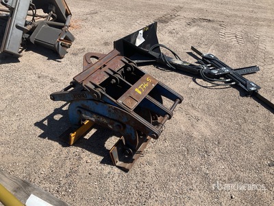 Concrete Barrier Clamp