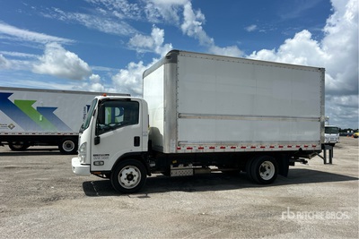 2021 Isuzu NPR EFI 4x2 Autocarro furgonato