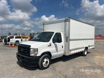 2021 Ford E350 4x2 Camion fourgon