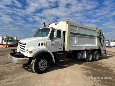 2001 Sterling Heil 13 6x4 13 CY Waste Collection Truck