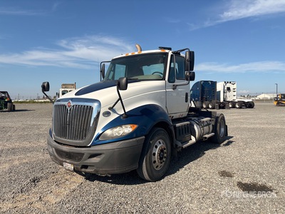 2016 International Prostar LF627 6x4 3-Achs Sattelzugmaschine