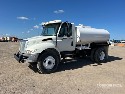 2013 International 4300 4x2 Water Truck