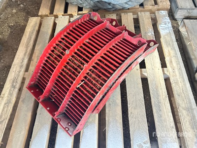 Quantity of (2) コンケーブ - Fits Case 9250