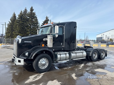 2010 Kenworth T800 6x4 T/A Sleeper Truck Tractor
