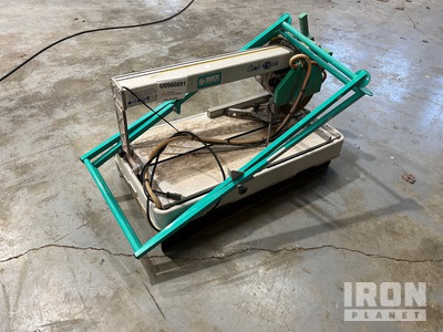 2016 Imer Combicut 250VA Tile & porcelain saw (Inoperable)