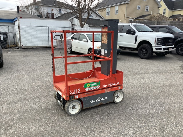 2016 Skyjack SJ12 Vertical Mast Lift 2016 Skyjack SJ12 Vertical Mast Lift