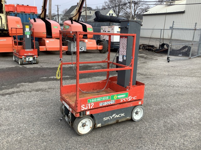 2017 Skyjack SJ12 Vertical Mast Lift 2017 Skyjack SJ12 Vertical Mast Lift