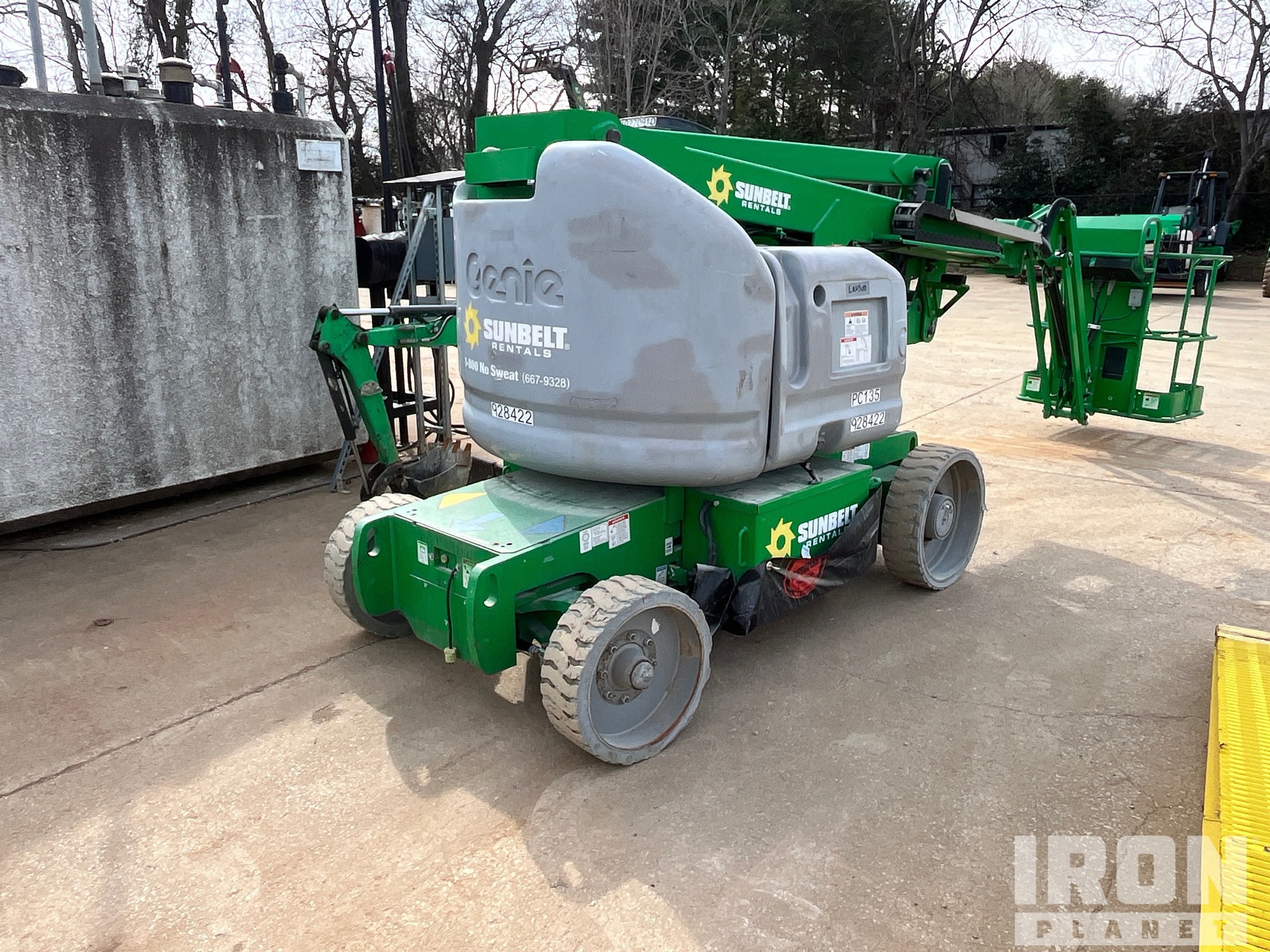 2016 Genie Z-40/23N 2WD Electric Articulating Boom Lift in