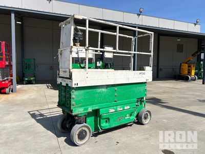 2016 JLG 2632ES Electric Scissor Lift