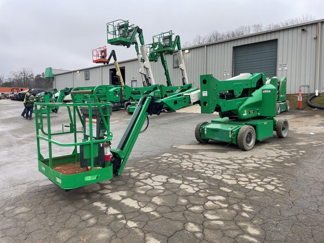 2017 JLG E400AJPN 2WD Electric Articulating Boom Lift 2017 JLG E400AJPN 2WD Electric Articulating Boom Lift