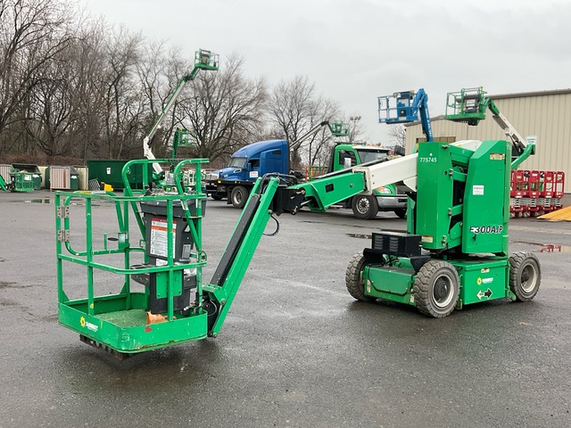 2015 JLG E300AJP 2WD Electric Articulating Boom Lift
