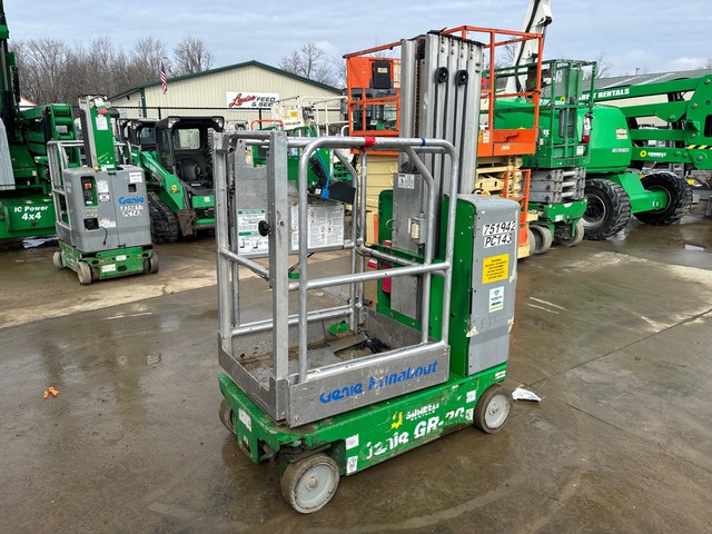 2015 Genie GR-20 Vertical Mast Lift 2015 Genie GR-20 Vertical Mast Lift