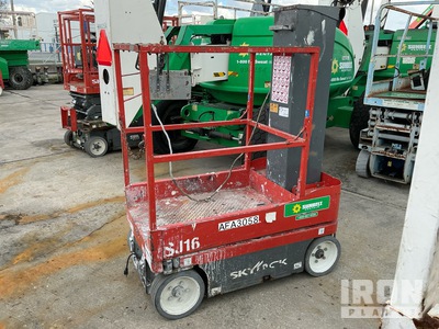 2017 Skyjack SJ16 Pionowy podnośnik masztowy