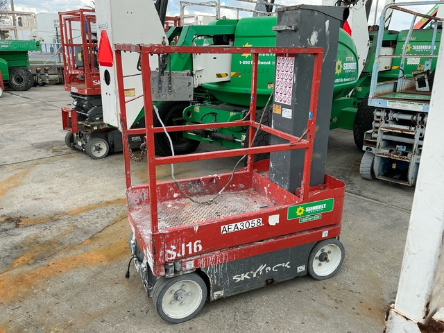 2017 Skyjack SJ16 Vertical Mast Lift 2017 Skyjack SJ16 Vertical Mast Lift