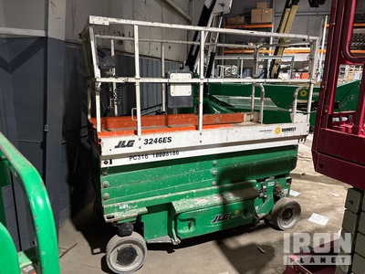 2018 JLG 3246ES Electric Scissor Lift