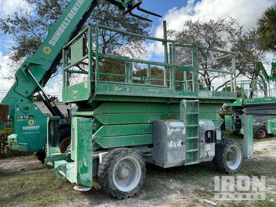 2015 Genie GS4390RT 4x4 Dual Fuel Elevador de tijera