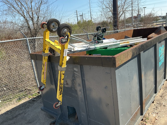 2023 Sumner 2010 Material Hoist (Inoperable)