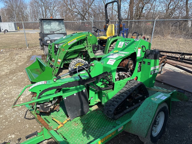 2022 Vermeer SC30TX Tracked Stump Grinder w/2018 Vermeer TLR33 Trailer