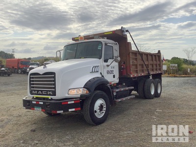 2009 Mack GU813 6x4 Camion de Volteo / T/A Dump Truck