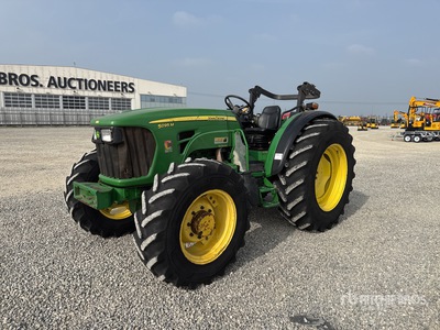 2003 John Deere 5095M 4WD Tractor Agrícola
