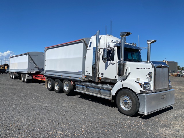 2021 Western Star 4864FXB 8x4 & 2021 Tefco 10.2 m 5/Axle Dog Tipping Combination 2021 Western Star 4864FXB 8x4 & 2021 Tefco 10.2 m 5/Axle Dog Tipping Combination