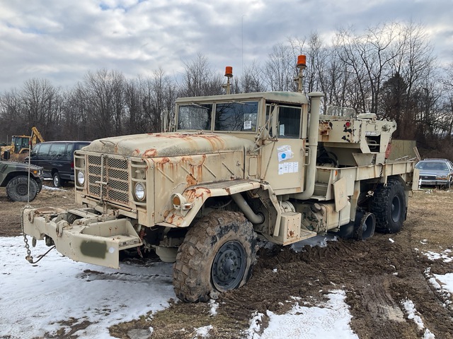 1991 BMY M936A2 6x6 Wrecker