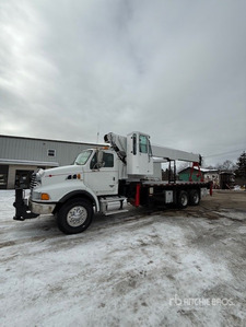 Elliot 32117F 32 ton on 2007 Sterling LT9513 Boom Truck