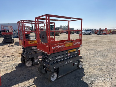 2017 Skyjack SJIII-3219 Electric シザーリフト
