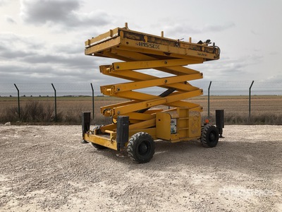 2007 Haulotte H15SX 4x4 Diesel Plateforme élévatrice à ciseaux