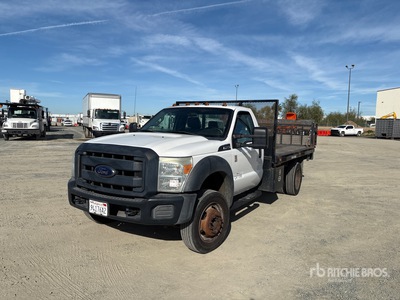 2016 Ford F-450 XL 4x2 Flatbed Truck