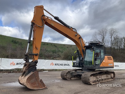 2021 Case CX210D حفارة بجنزير