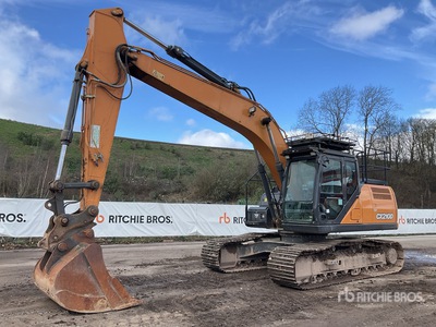 2021 Case CX210D حفارة بجنزير