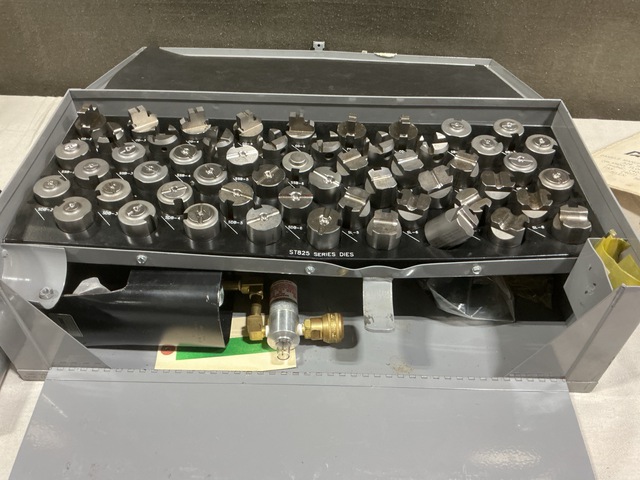 Daniels Manufacturing DMC99 Cable Terminal Swaging Kit